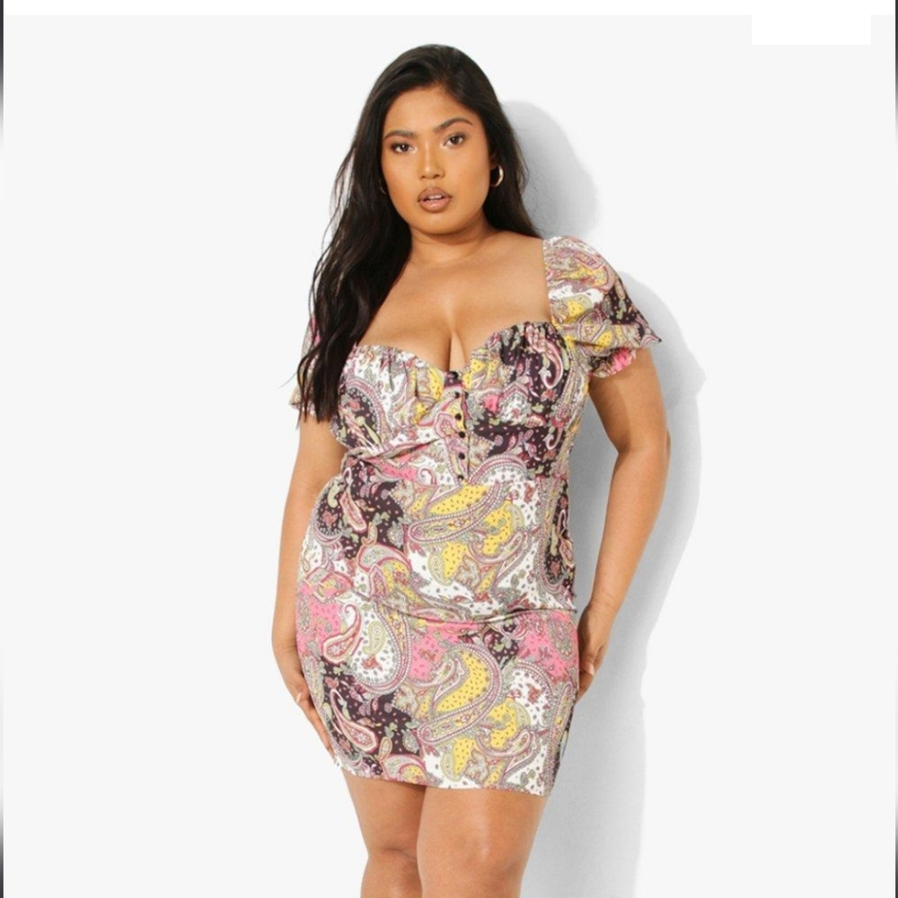 Plus Size Puff Sleeve Button Front Paisley Dress